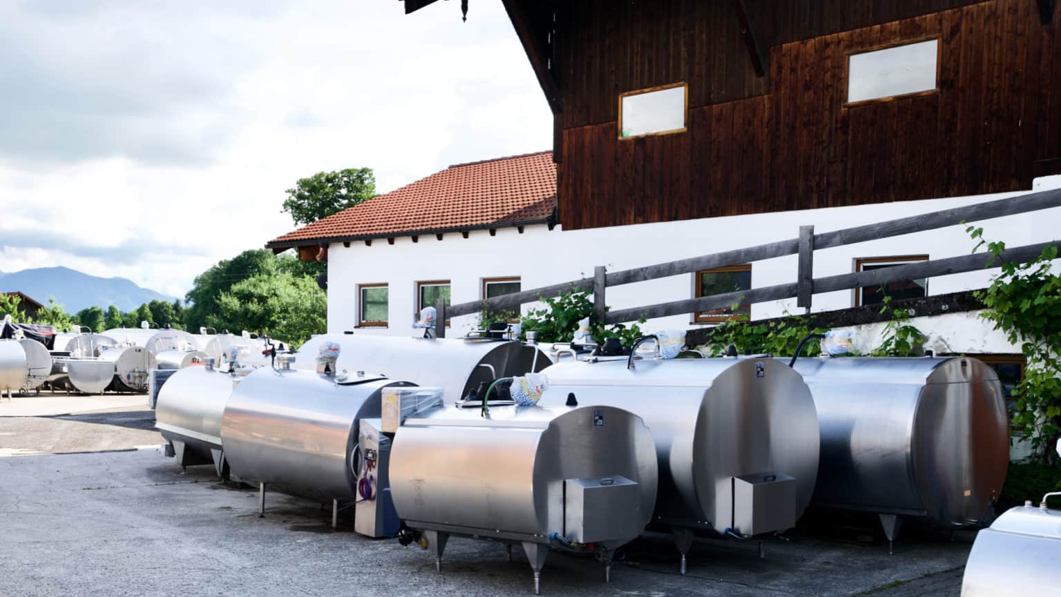 Alois Huber Landtechnik GmbH - Gebrauchte MilchkÃƒÂ¼hltanks und Landmaschinen